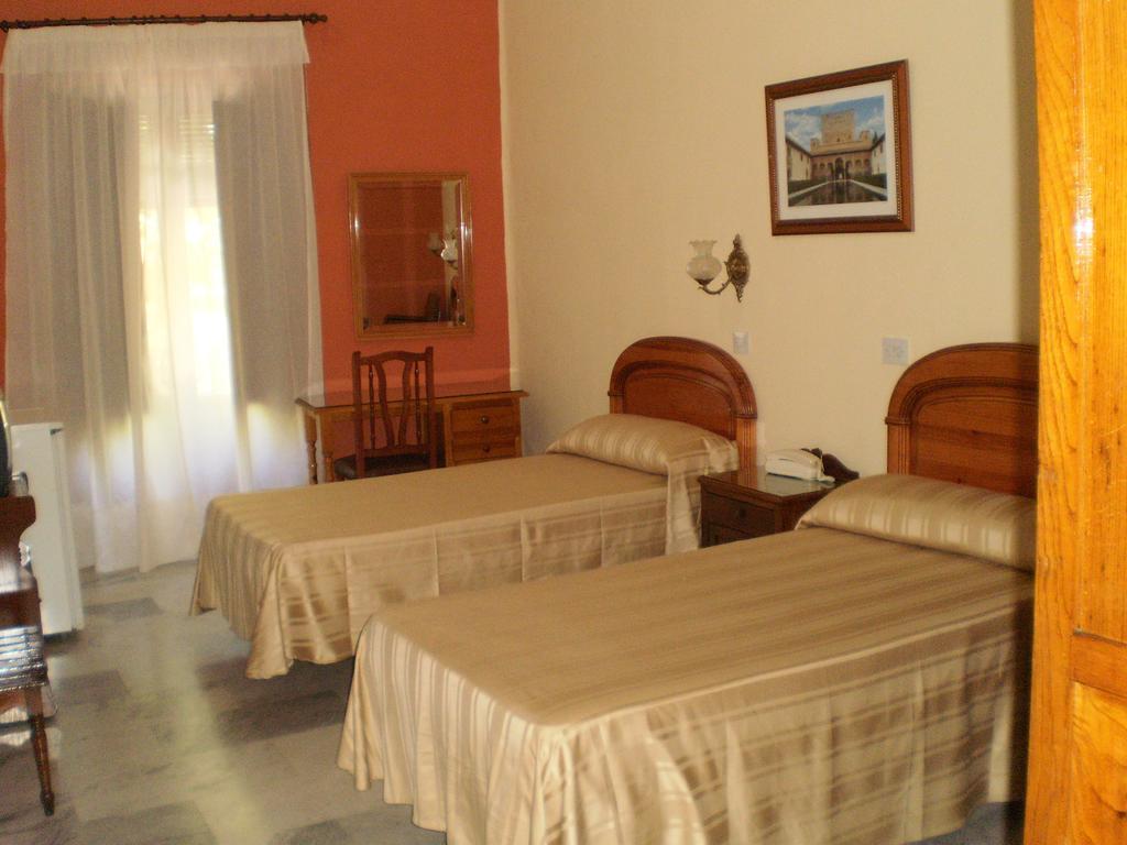 Hotel Central Lanjarón Екстериор снимка